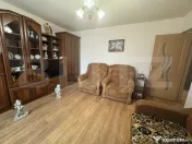 Apartament 3 camere elegant, decomandat, etaj 2/3 – langa 