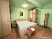 Apartament 3 camere elegant, decomandat, etaj 2/3 – langa 