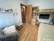 Apartament 3 camere elegant, decomandat, etaj 2/3 – langa 