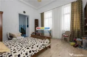 Apartament 3 camere ARMENEASCA, spatios, centrala, 2 bai 
