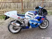 SUZUKI GSXR 600 ! ca NOU 