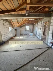 Casa P M la rosu, in Paulestii Noi. 