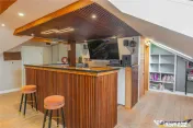 FILM 3D! Vila high tech, cu semineu, terase,jacuzzi, 151 mp 
