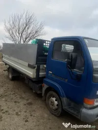 Autoutilitara basculabila 