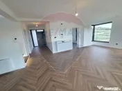 Casă deosebita cu 4 dormitoare in Oradea- Cihei