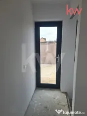 Casă parter, construcție solidă, teren generos – Cârce 