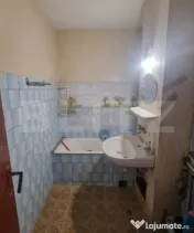 Apartament 3 camere | Decomandat | 67 mp | 2 bai | Mănășt 
