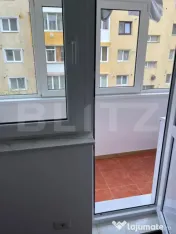 Apartament 4 camere, decomandat, etaj intermediar, zona USV 