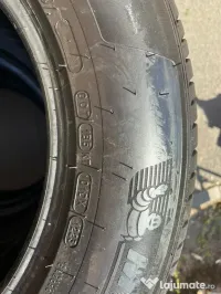245/65R17 Michelin 