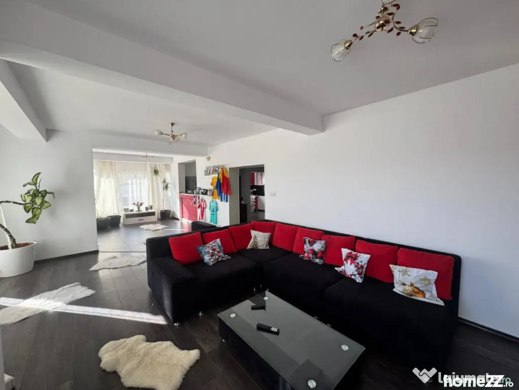 0% comision: Proprietate completă, 2 locuințe și terasă