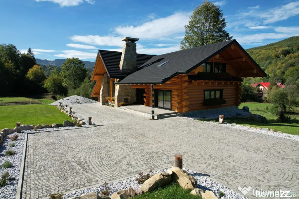 Cabana exclusivista din lemn rotund, 5500mp teren, Sucevita - Sucevita (Suceava)