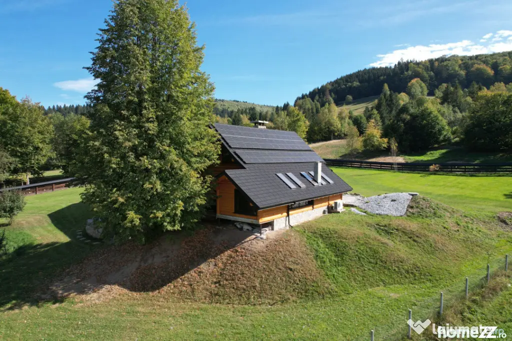 Cabana exclusivista din lemn rotund, 5500mp teren, Sucevita - Sucevita (Suceava)
