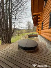 Cabana exclusivista din lemn rotund, 5500mp teren, Sucevita 