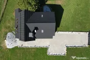 Cabana exclusivista din lemn rotund, 5500mp teren, Sucevita 