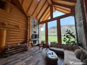 Cabana exclusivista din lemn rotund, 5500mp teren, Sucevita 