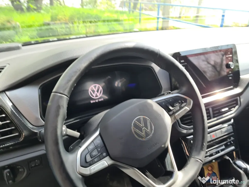 Schimb sau vand VW TCROSS,din 2024,4300 km,cutie automata,benzina,consum 4.5l,impecabila,cu auto VW TIGUAN 2024-2026,sau TOYOTA RAV4