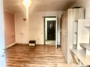 Garsoniera cu BALCON - JUDETEAN strada Traian Astra 