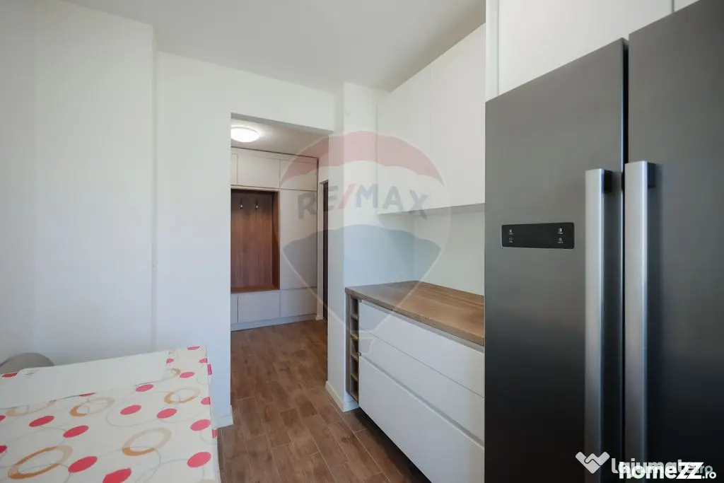 De vânzare apartament PB, 3 camere, Rogerius - RENOVAT C...