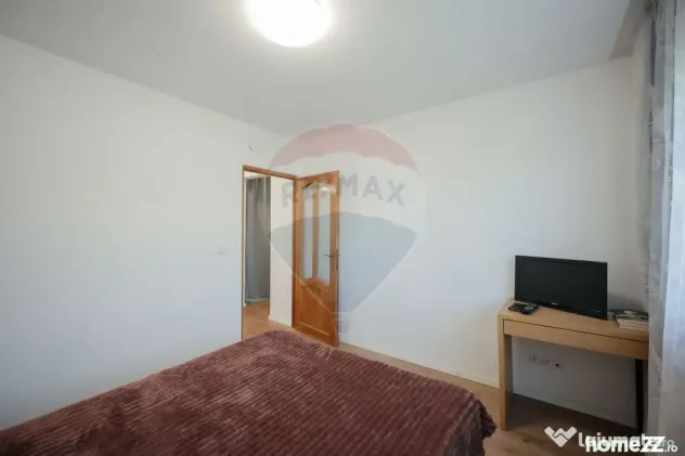De vânzare apartament PB, 3 camere, Rogerius - RENOVAT C...