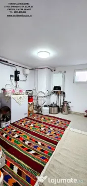 Proprietate -casa mobilata,utilata, anexa,beci,garaj,teren- comZanesti 