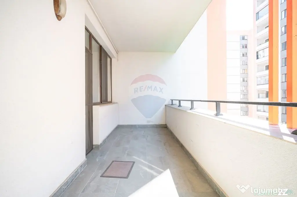 Apartament cu 3 camere, 99mp utili, 2 băi, parcare subte...