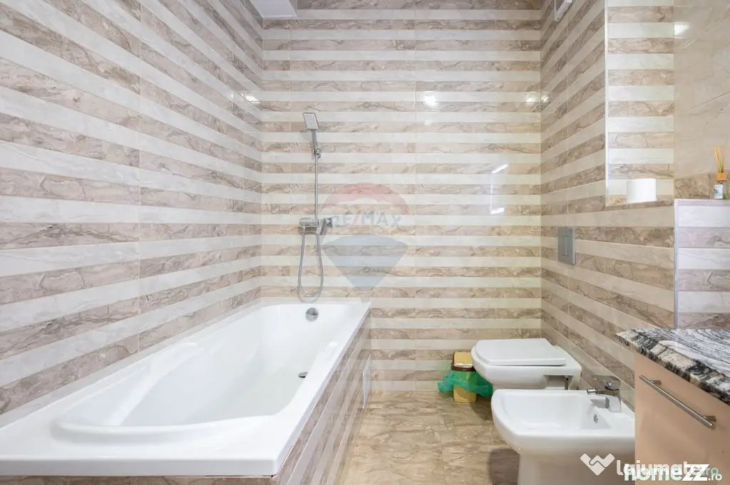 Apartament cu 3 camere, 99mp utili, 2 băi, parcare subte...