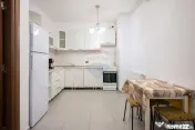 Apartament cu 3 camere, 99mp utili, 2 băi, parcare subte...
