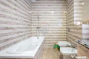 Apartament cu 3 camere, 99mp utili, 2 băi, parcare subte...