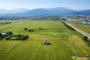 Teren intravilan pretabil:constructie blocuri vile investiti 