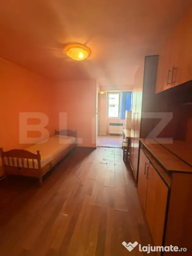 Garsoniera de vanzare, 22 mp, zona Soarelui