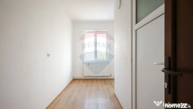 CLADIRE 1011 MP CU 3.459 MP TEREN INDUSTRIAL | ZIZINULUI ... - Brasov (Brasov)
