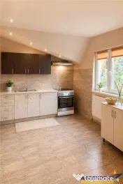 Casa potential:activitati comerciale, birouri, locuire multi 