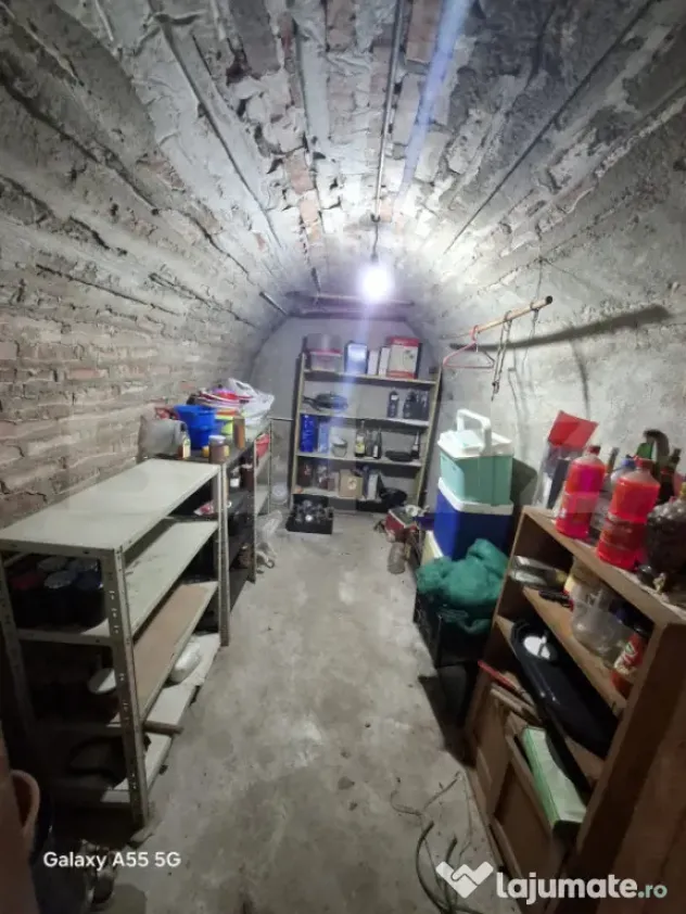 Casa 5 dormitoare, 204 mp utili, teren 1550 mp, zona Ardud