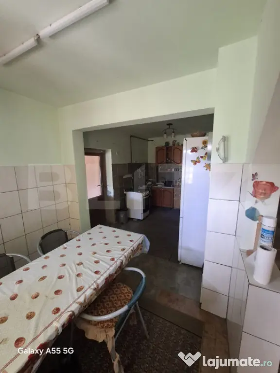 Casa 5 dormitoare, 204 mp utili, teren 1550 mp, zona Ardud