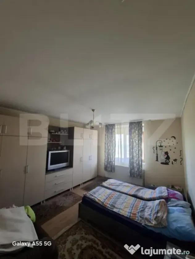 Casa 5 dormitoare, 204 mp utili, teren 1550 mp, zona Ardud