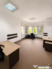 Spatiu pretabil:birouri cabinete servicii, acces stradal,c 