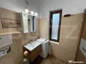 Apartament 3 camere, 65 mp, scară interioară și curte - C 