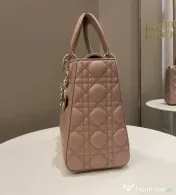 Geanta roz pudra sama,super model, logo metalic, saculet, etichetă 