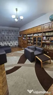 Casă ULTRACENTRALĂ + garaj – ideală firmă sau locuinț 