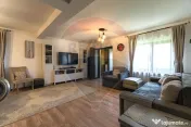 Casa de Poveste - Feldioara, str. Barsei/ 4 camere/ curte! 