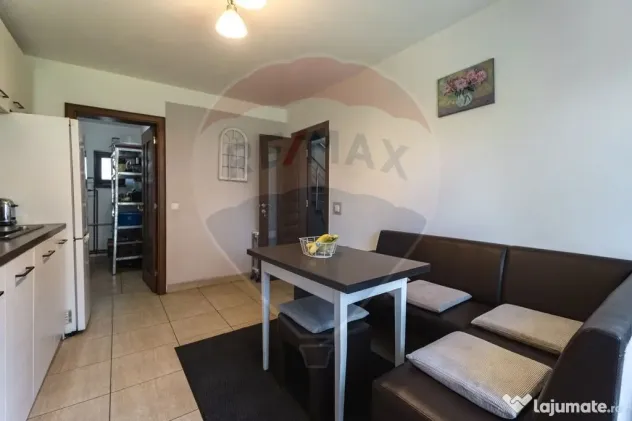 Casa de Poveste - Feldioara, str. Barsei/ 4 camere/ curte!