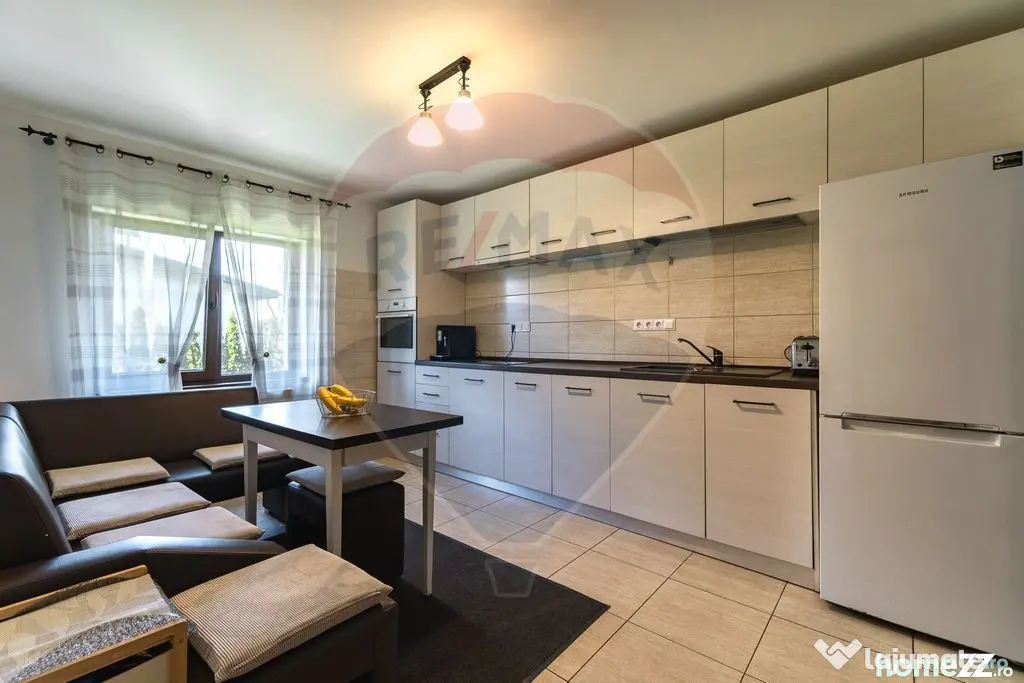 Casa de Poveste - Feldioara, str. Barsei/ 4 camere/ curte!