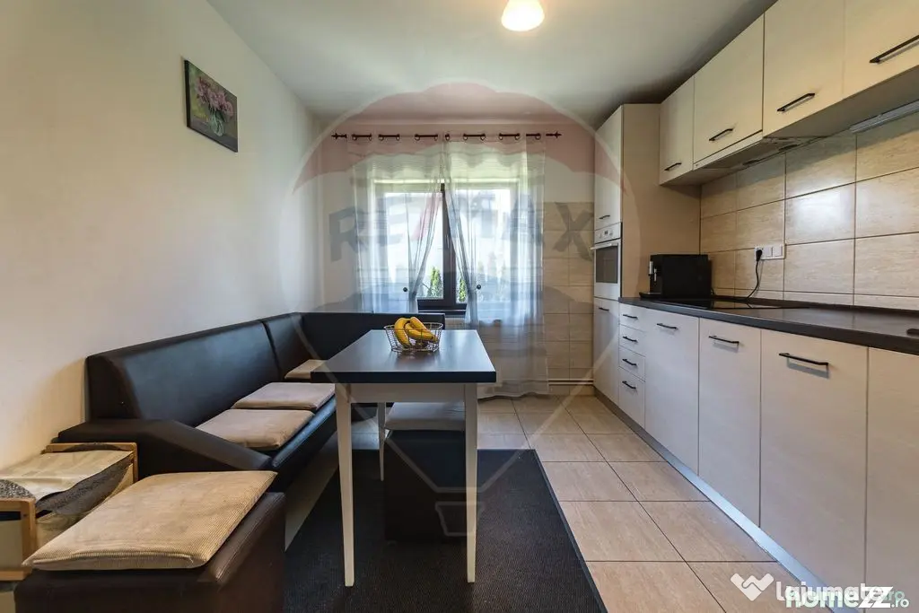 Casa de Poveste - Feldioara, str. Barsei/ 4 camere/ curte!