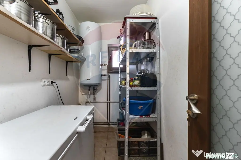 Casa de Poveste - Feldioara, str. Barsei/ 4 camere/ curte!