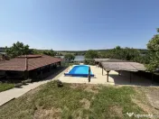 Proprietate de patrimoniu pe malul lacului Paleu - Teren... 