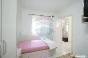 Casă / Vilă cu 3 camere de vânzare în zona Centrală-...
