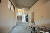 Casă / Vilă cu 3 camere de vânzare în zona Centrală-...