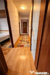 4 camere zona Centru Civic-Cec etajul 1 mobilat. 