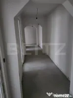 Apartament de vanzare, semifinisat, situat în orașul Năs?