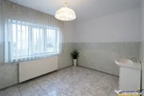 FILM! Targu Secuiesc,2 camere,partial renovat,recomandat:loc